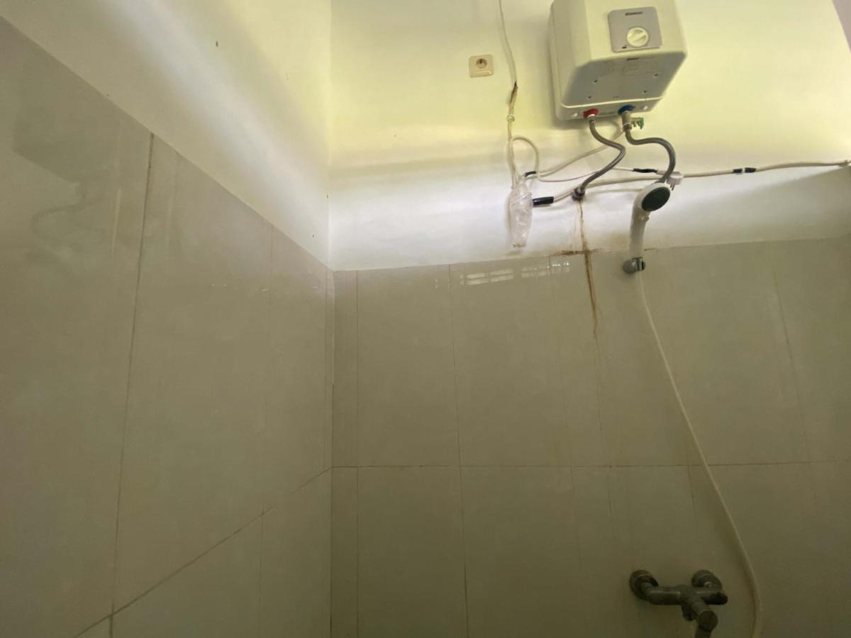 Ana Inn Ambarawa Mitra Reddoorz Semarang Exterior photo